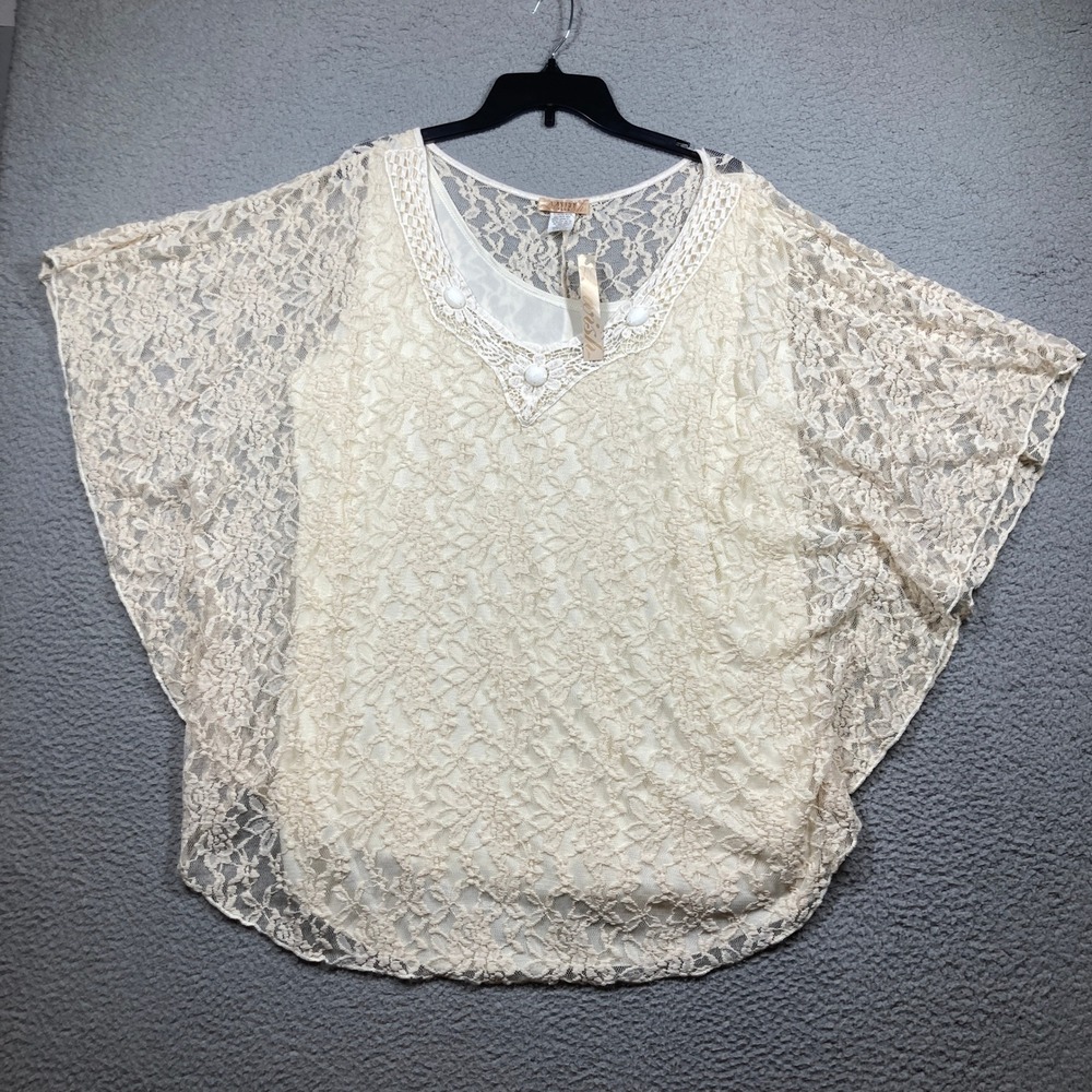 Lavish Plus Top Women Plus 1X Cream Floral Lace Batwing Crochet USA Made Flowy
